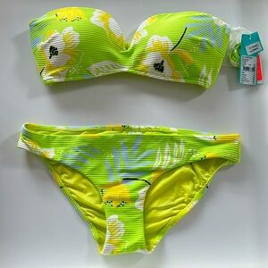 NWT  US 8 Seafolly On Vacation Bandeau Two Piece Limeade